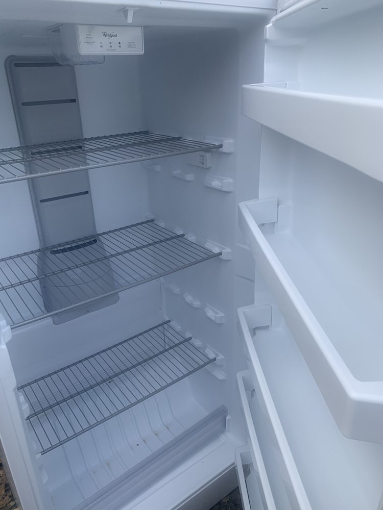 AMERICAN APPLIANCE WAREHOUSE Updated September 2024 49 Photos