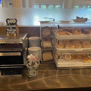 Cru Bistro - Bread options with oatmeal on the side - American Near Me - San Diego, California