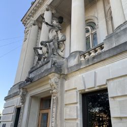 Monroe County Courthouse - Lady Liberty