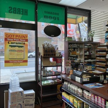 Everything Natural - the inside of a grocery store - Health Markets Near Me - Brooklyn, New York