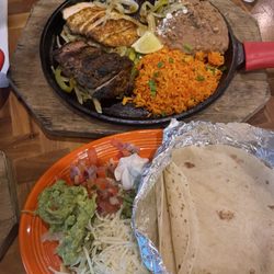 Margaritas Mexican Restaurant - Combo Fajitas