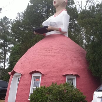 Mammy's Cupboard - American Near Me - Natchez, Mississippi