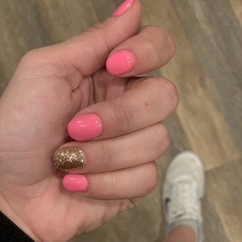 Jens Nails - Acrylic with a gel top - Nail Salons Near Me - Tillamook, Oregon