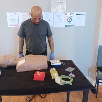Link To Heartbeat - Studying the pads - CPR Classes Near Me