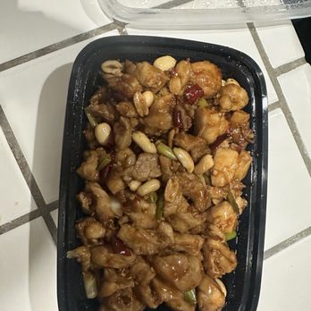 Tasty Sichuan - Kung pao chicken - Szechuan Near Me - El Cerrito, California