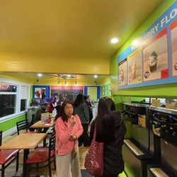 Yoloberry Yogurt - Inside