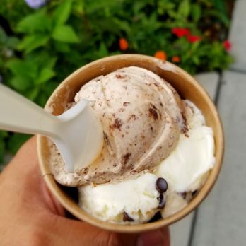 SoCo Creamery - Banana brownie and chocolate chip - Ice Cream & Frozen Yogurt Near Me - Great Barrington, Massachusetts SoCo Creamery - Banana brownie and chocolate chip - Ice Cream & Frozen Yogurt Near Me - Great Barrington, Massachusetts