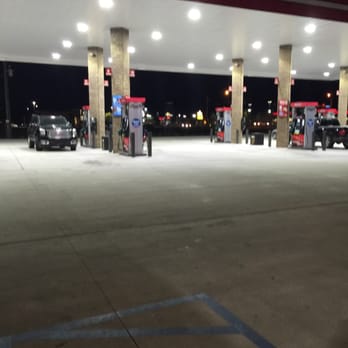 RaceTrac - a gas station at night - Gas Stations Near Me - Baton Rouge, Louisiana