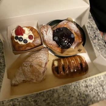 Tous Les Jours - Bakeries Near Me - Pittsburgh, Pennsylvania Tous Les Jours - Bakeries Near Me - Pittsburgh, Pennsylvania