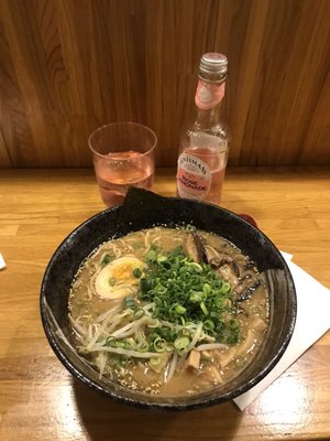 Grasshopper Ramen Bar by null