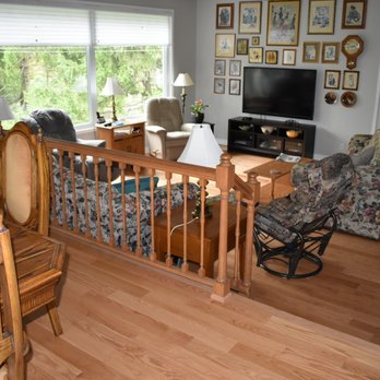Bert Vis Flooring - a living room and dining room - Flooring Near Me - Smithville, Ontario