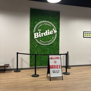 Birdie’s Links & Drinks - Mini Golf Near Me - Middletown, Delaware