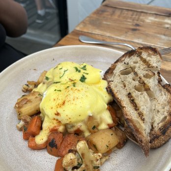 Stoneacre Garden - Garden Vegetable Hash - Bars Near Me - Newport, Rhode Island Stoneacre Garden - Garden Vegetable Hash - Bars Near Me - Newport, Rhode Island