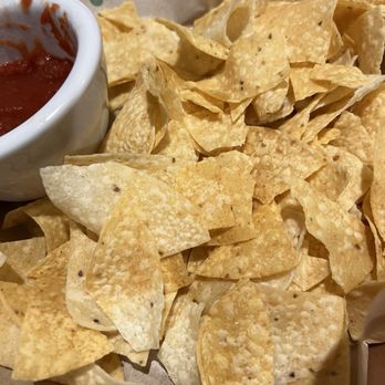 Chili's - Chips and Chips & Salsa - American Near Me - Elk Grove, California