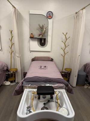 💕 More Waxing Services — Smooth From Head to Toe! ✨ - Ready for silky-smooth skin? Our professional waxing services offer a variety of options to help you look and feel your best!

✨ Face & Body Waxing
🌿 Eyebrow & brow shaping
💗 Upper lip & chin
✨ Full face
🦵 Legs & thighs
💪 Arms & underarms
💕 Bikini & Brazilian
🌸 Back & chest
✨ And more!

Our waxing services help remove unwanted hair while leaving your skin feeling smooth, fresh, and beautifully cared for.

📲 Book your waxing appointment today!
Headspace Beauty & Spa — Beauty • Relaxation • Renewal
