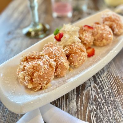 Yaz's Table Breakfast & Brunch by null