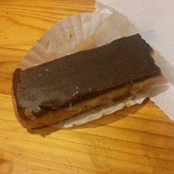 Bloom Coffee & Kitchen - Yum Twix bar - Coffee & Tea Near Me - Roseville, California Bloom Coffee & Kitchen - Yum Twix bar - Coffee & Tea Near Me - Roseville, California