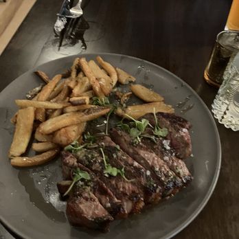 Foxcroft Food & Wine - Steak Frites - Wine Bars Near Me - Raleigh, North Carolina Foxcroft Food & Wine - Steak Frites - Wine Bars Near Me - Raleigh, North Carolina