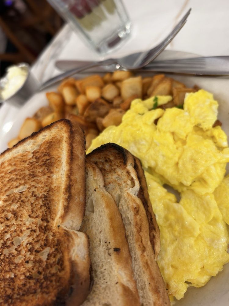 The Coffee Girl Logo