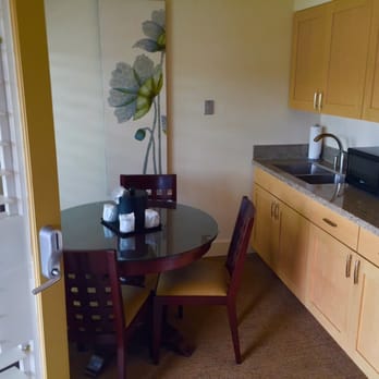 Best Western Plus Island Palms Hotel & Marina - Nice little breakfast nook in our room. - San Diego, CA