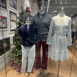 Vineyard Vines Outlet - 11.24.23