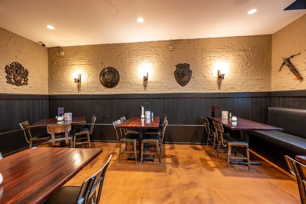 Squire on the Square by null