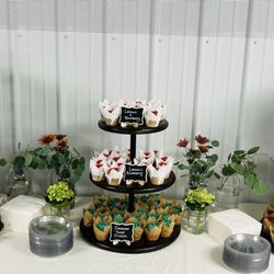 Sweet Eats By Kelly - Wedding cupcakes