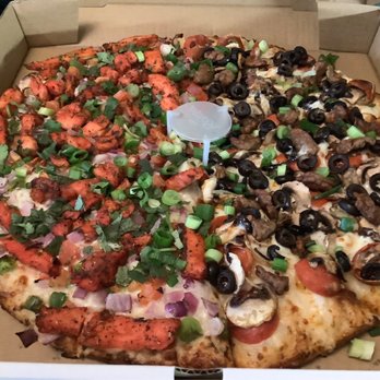 Tandoori Pizza - Half Tandoori Chicken / Half Garlic chicken - Indian Near Me - Turlock, California