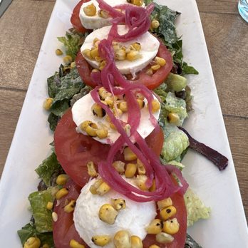 The Hammond Kitchen + Craft Bar - Heirloom tomatoes and fresh mozzarella - Tapas/Small Plates Near Me - Camas, Washington The Hammond Kitchen + Craft Bar - Heirloom tomatoes and fresh mozzarella - Tapas/Small Plates Near Me - Camas, Washington
