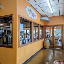Grafton Winery & Brewhaus