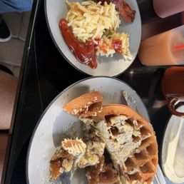 Buckwheat waffles, bacon & hash browns Buckwheat waffles, bacon & hash browns