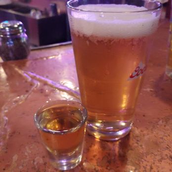 Straphanger Bar and Grill - Shot and a beer - American Near Me - Hackensack, New Jersey