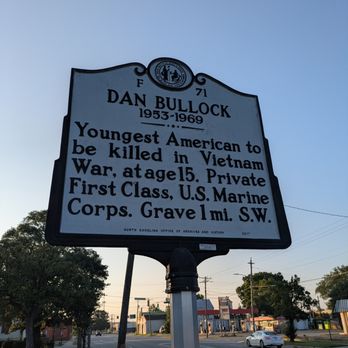 1. Dan Bullock Historical Marker