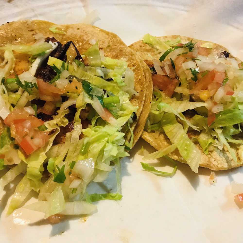 Mariscos Los Sauces - Tacos de Pescado y Camarones - Seafood Near Me - Calumet City, Illinois Mariscos Los Sauces - Tacos de Pescado y Camarones - Seafood Near Me - Calumet City, Illinois
