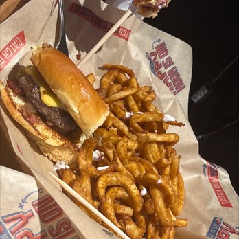 Chili's - Sliders and curly fries - Tex-Mex Near Me - Glendora, California Chili's - Sliders and curly fries - Tex-Mex Near Me - Glendora, California
