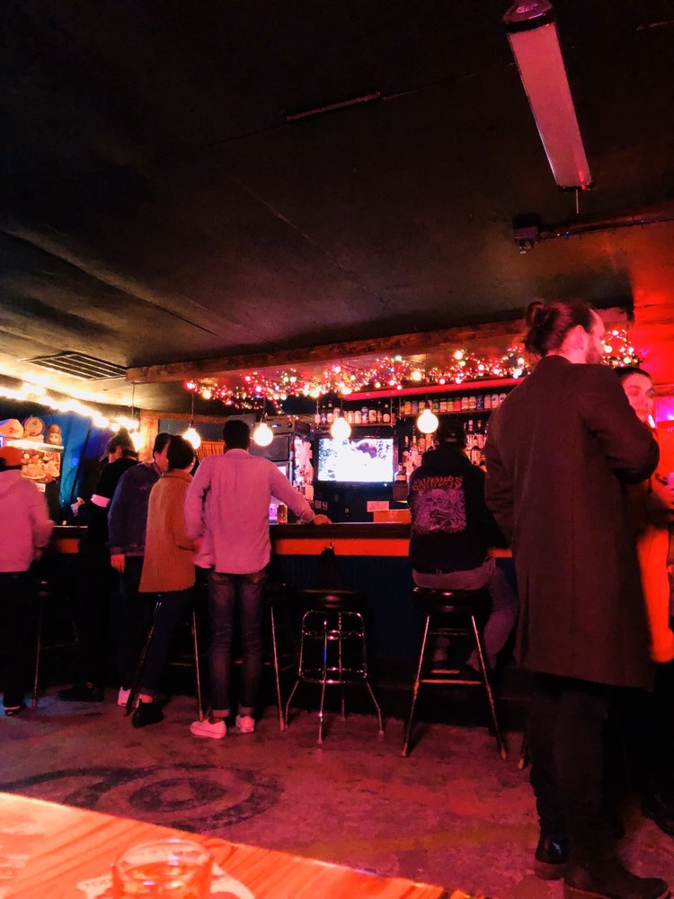 LIL’ DANNY SPEEDO’S GO FLY A KITE LOUNGE 31 Photos & 35 Reviews 823