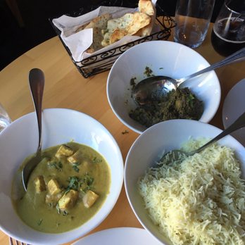 Chutni Biryani & Noodle - Lunch special! Paneer korma (l) and goat saag (r) - Indian Near Me - Stamford, Connecticut