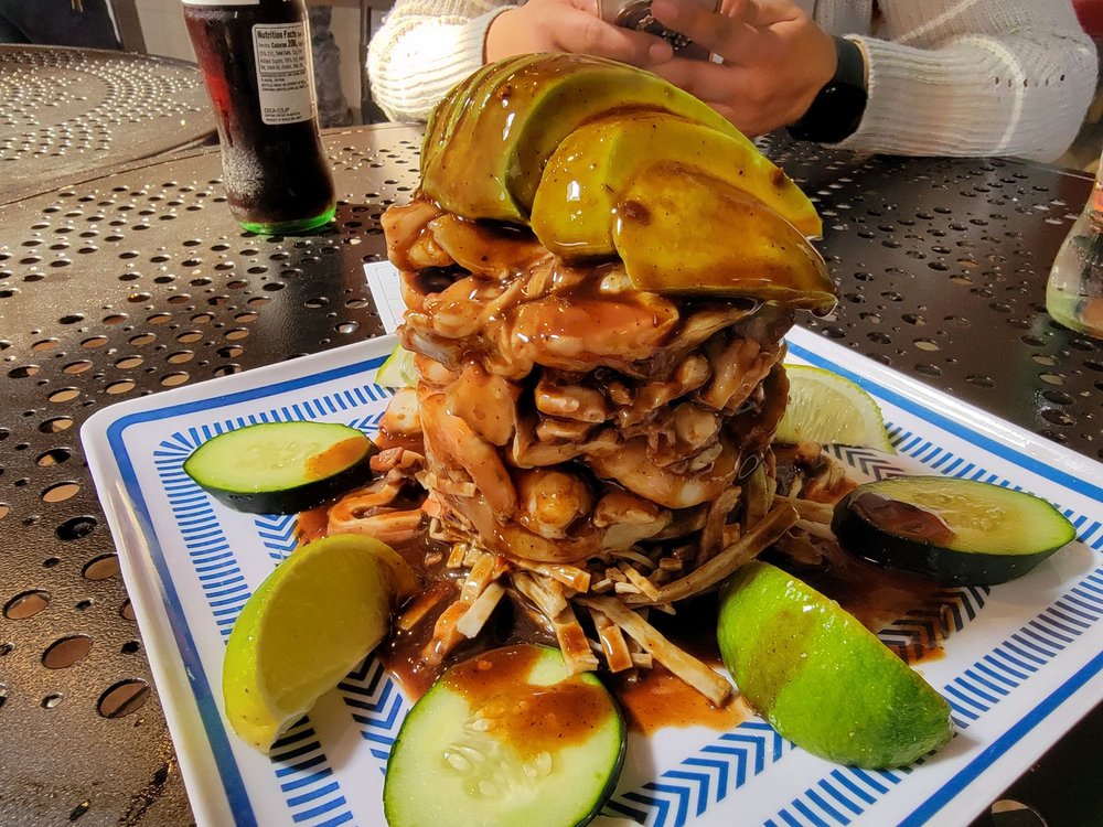 La Viejona Seafood & Mexican Food