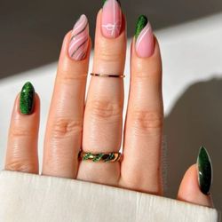 Lee Nails & Salon
