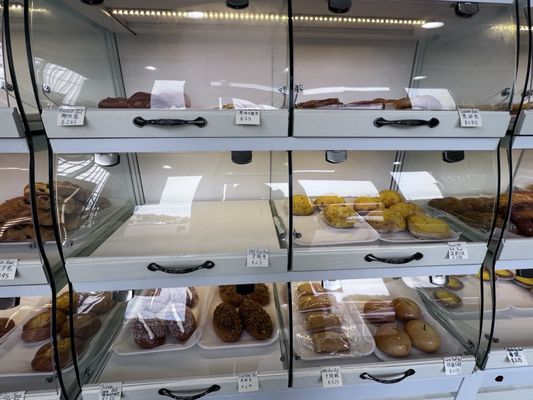 LoafHK Bakery & Restaurant by null