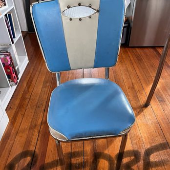 Franks's Auto Top & Upholstery - The chair before Chris took it to a whole new level! - Auto Upholstery Near Me - Providence, Rhode Island Franks's Auto Top & Upholstery - The chair before Chris took it to a whole new level! - Auto Upholstery Near Me - Providence, Rhode Island