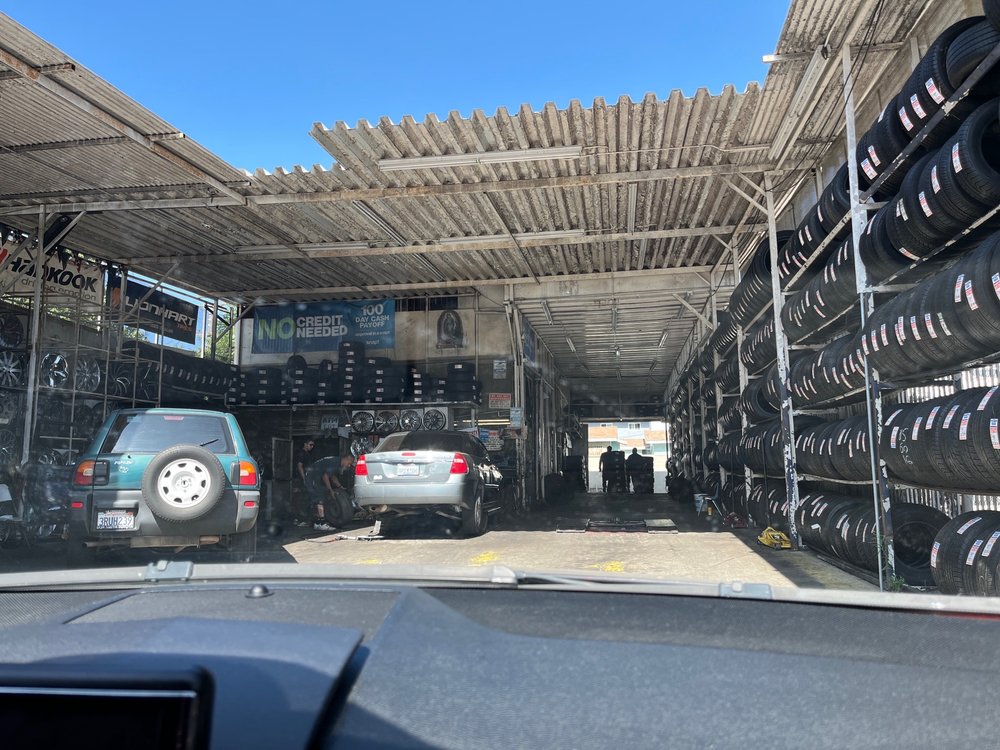 ROLLING TIRES AND WHEELS 22 Photos & 11 Reviews 9807 S Vermont Ave