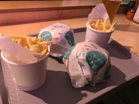 Beer + Burger Store Dalston by null