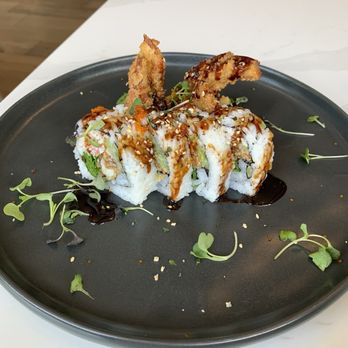 Show Izakaya - Spider Roll w/ soft shell crab, crab salad, cucumber, & lettuce inside, AAPI month - Japanese Near Me - Davis, California Show Izakaya - Spider Roll w/ soft shell crab, crab salad, cucumber, & lettuce inside, AAPI month - Japanese Near Me - Davis, California