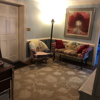 Heavenly Hands Massage - Lobby at 517 East St. John Street, Spartanburg, SC. New location of Heavenly Hands Massage. - Massage Therapy Near Me - Spartanburg, South Carolina Heavenly Hands Massage - Lobby at 517 East St. John Street, Spartanburg, SC. New location of Heavenly Hands Massage. - Massage Therapy Near Me - Spartanburg, South Carolina