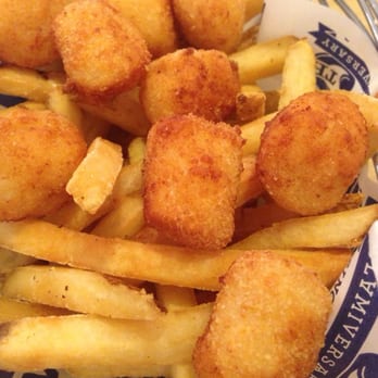 Ivar's Seafood Bar - Scallops and chips - Seafood Near Me - Bellevue, Washington