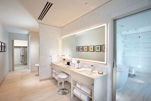 HALL Arts Hotel Dallas, Curio Collection by Hilton by null