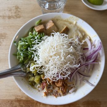 Ginger & Scallion - Vegan Khao Soi - Thai Near Me - Seattle, Washington Ginger & Scallion - Vegan Khao Soi - Thai Near Me - Seattle, Washington