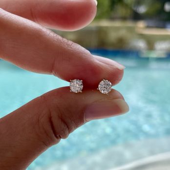 First Cash Pawn - Diamonds in question - Pawn Shops Near Me - Round Rock, Texas First Cash Pawn - Diamonds in question - Pawn Shops Near Me - Round Rock, Texas