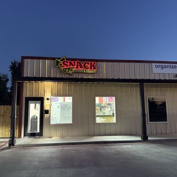 Snacks St. Seafood and Drinks - Place - Ice Cream & Frozen Yogurt Near Me - Dayton, Texas Snacks St. Seafood and Drinks - Place - Ice Cream & Frozen Yogurt Near Me - Dayton, Texas